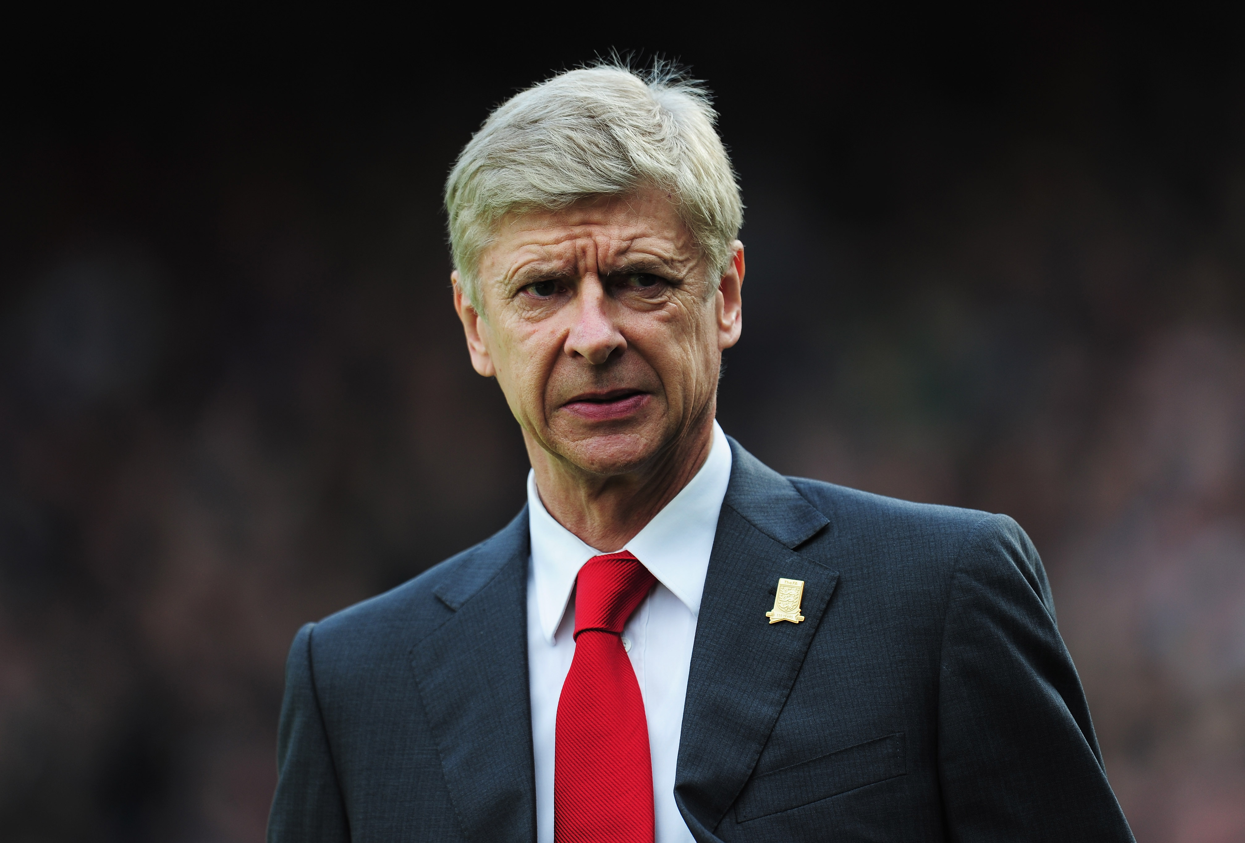 LONDON, ENGLAND - OCTOBER 26: Arsene Wenger, manager of Arsenal looks on during the Barclays Premier League match between Crystal Palace and Arsenal at Selhurst Park on October 26, 2013 in London, England. (Photo by Shaun Botterill/Getty Images)