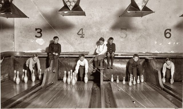 bowling_web.900x600-640x383