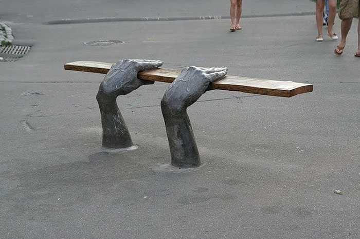 creative-public-benches-15-57e8e3882abdd__700