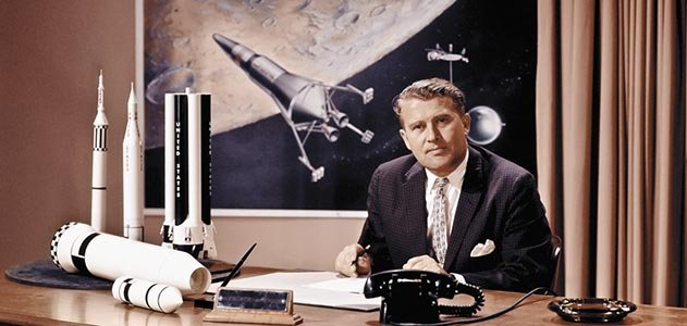 object-at-hand-nasa-werner-von-braun-631-jpg__800x600_q85_crop