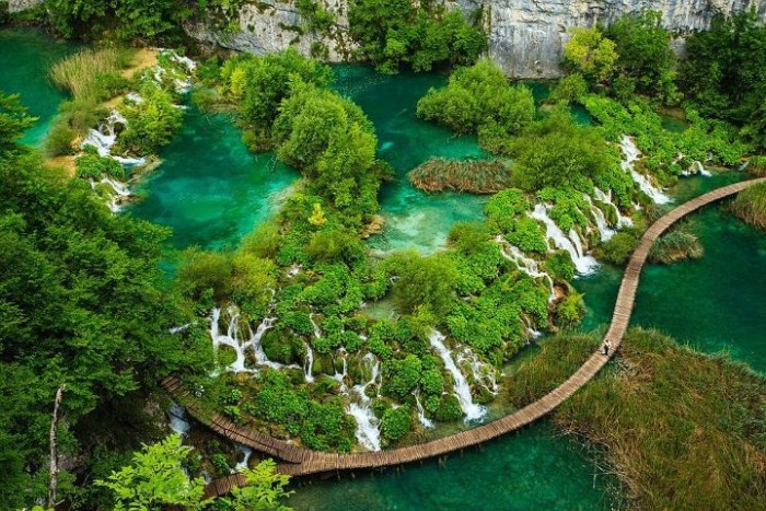 top-view-of-waterfalls-in-plitvice-lakes-national-park-e1435467434295