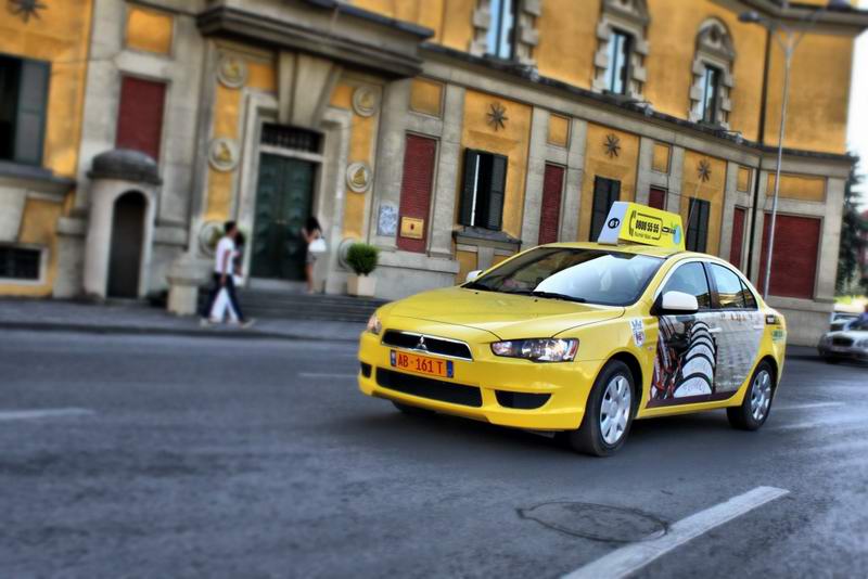 merrtaxi_taxi_taksi_rezervo_falas_prenoto_tirana_airport_rinas_9