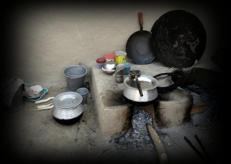 pakistani-village-photo-a-kitchen-in-a-pakistani-village-house-pictures-of-pakistani-village-life