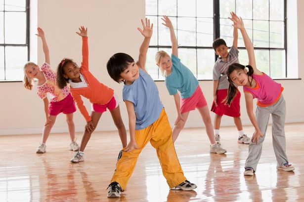 Children-exercising-in-fitness-class