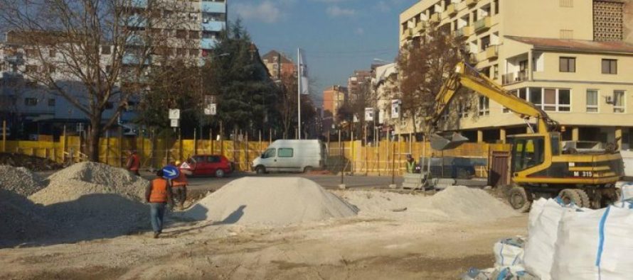 mitrovice-muri-ne-uren-e-ibrit-7-dhjetor-20161481267186-890x395